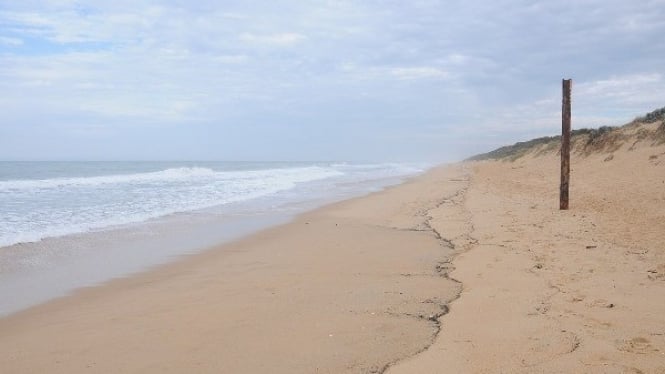 Karang Putih, Antara Deburan Ombak dan Bisikan Gaib Pantai Aceh