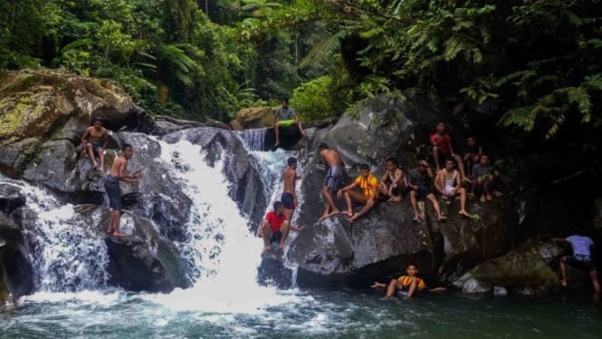 Air Terjun Gunung Pandan: Keajaiban Alam Aceh Tamiang