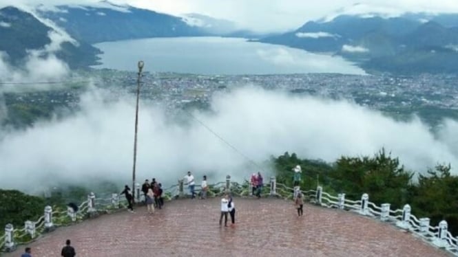 Negeri di Atas Awan Mengungkap Misteri Pesona Pantan Terong