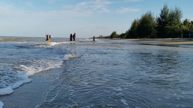 Pesona Pantai di Timur Aceh