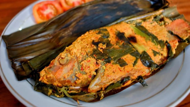 Pepes bakar ikan kembung