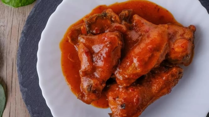 Ayam bumbu merah madura