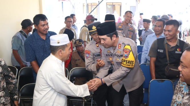 Kapolres Situbondo Silaturahmi dengan Toga dan Tomas