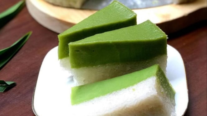 Kue talam ketan srikaya pandan