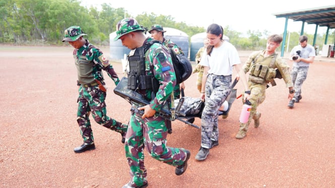 Prajurit TNI dan ADF Laksanakan Latihan Operasi Evakuasi Non Kombatan