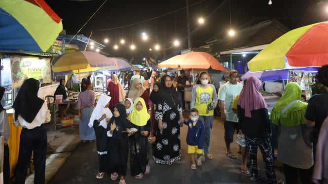 Menikmati Kuliner Banyuwangi di Bazar Kampoeng Cungking