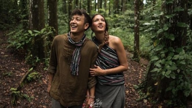 Cinta dan Bintang: Ramalan Zodiak Cinta 15 November 2024