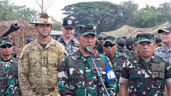 Komandan Kodiklatal Letjen TNI (Mar) Nur Alamsyah