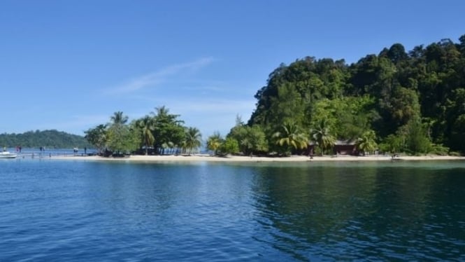 Pantai Putri di Tapanuli Tengah: Pesona Bahari yang Penuh Sejarah