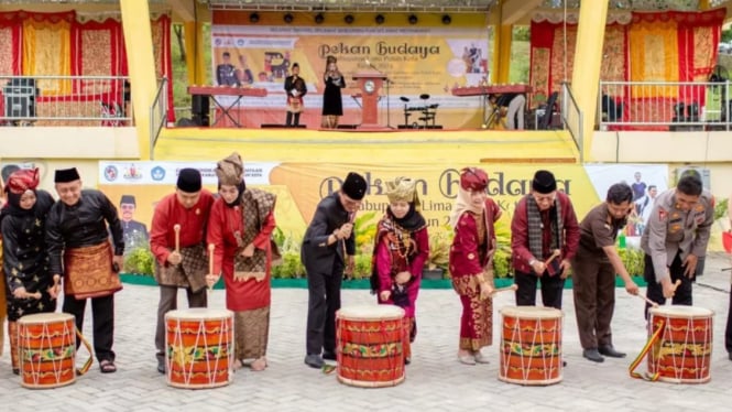 Lima Puluh Kota: Permata Tersembunyi Sumatera Barat