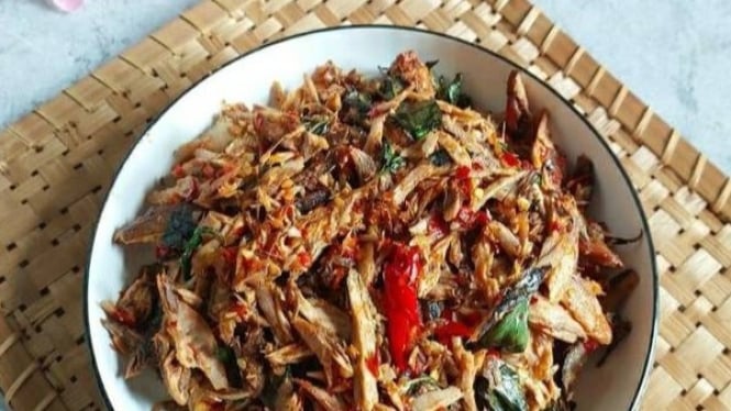 Habiskan Nasi di Rumah dengan Sambal Goreng Tongkol