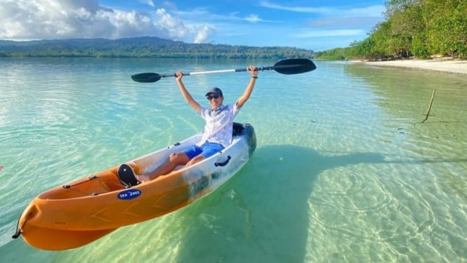 Kayaking di Pulau Peucang, Taman Nasional Ujung Kulon