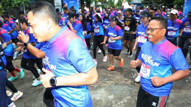 Ratusan Pelari Ikuti FIKKIA RUN 2024 di Banyuwangi