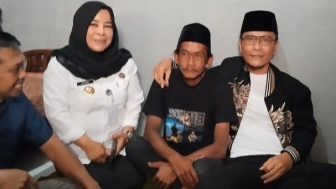 Gus Miftah meminta maaf kepada Sunhaji pedagang Es