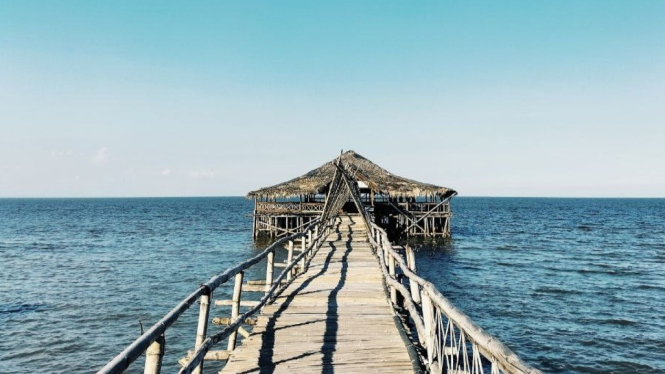 salah satu spot foto di ekowisata mangrove