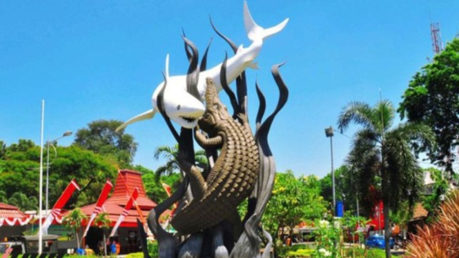 Surabaya Kota Pahlawan yang banyak spot foto menarik