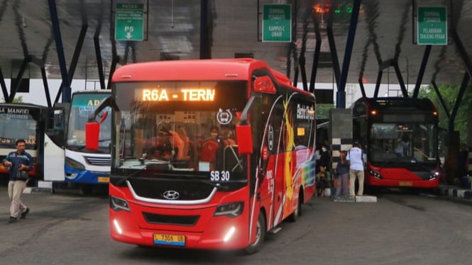 11 Suroboyo Bus Listrik Resmi Beroperasi!