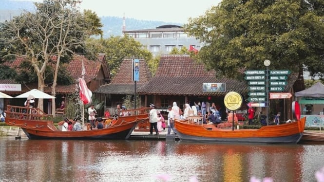 Nuansa Tempat Wisata di Bandung, Floating Market Lembang