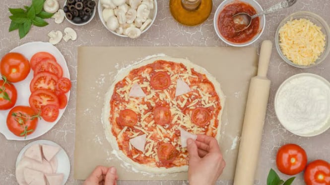 Pizza Homemade: Resep Empuk dan Lezat yang Bisa Anda Buat Sendiri!