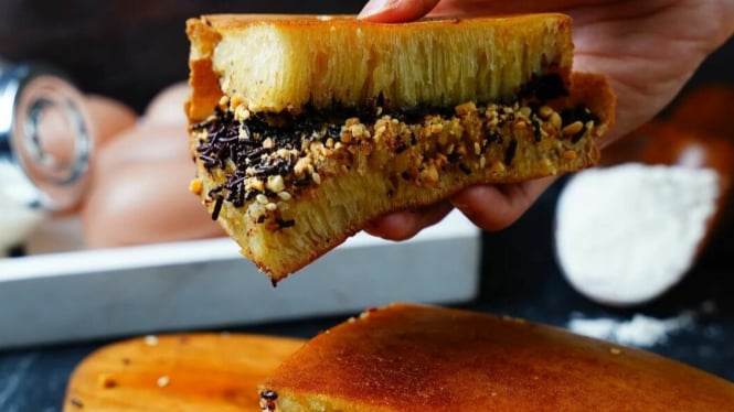 Martabak Telur vs Martabak Manis