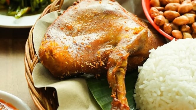 Ayam Betutu Khas Gilimanuk