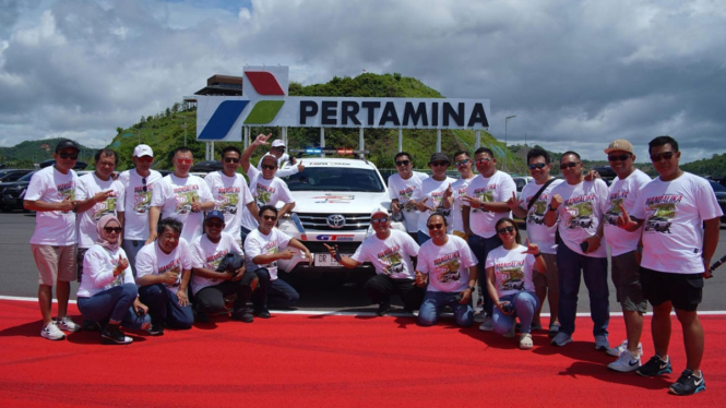 Kebersamaan Peserta Komunitas ID Fortuner Indonesia