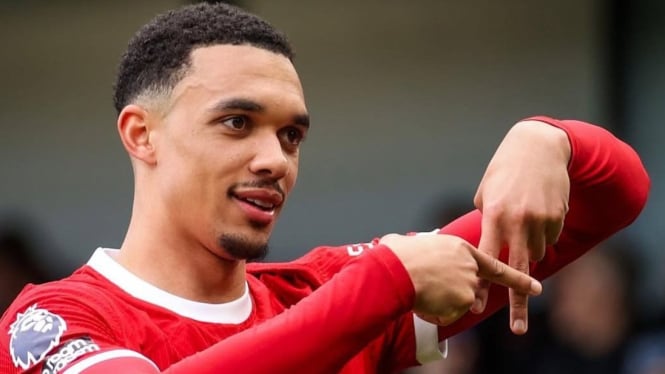 Trent Alexander-Arnold Seleberasi Usai Cetak Gol