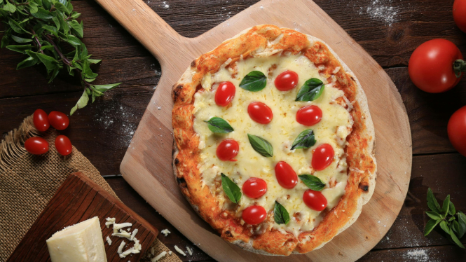 Pizza napoletana merupakan hidangan terbaik dari Italia