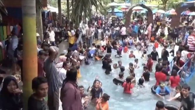 Kolam di Umbulsari Jember Ramai Dikunjungi Warga