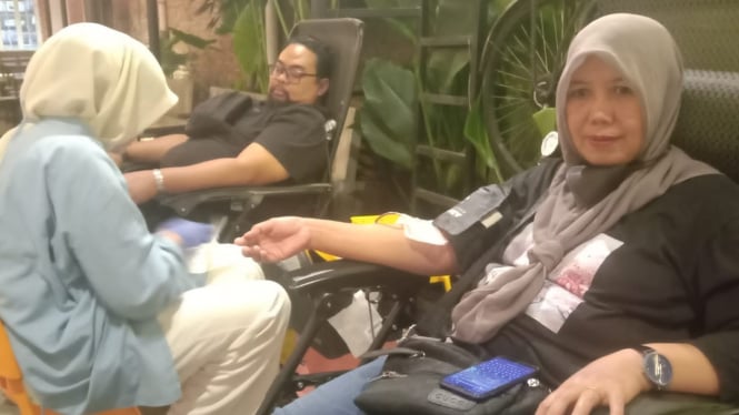 Aktivis Grebeg Sedekah Jember Gelar Donor Darah Awal 2025