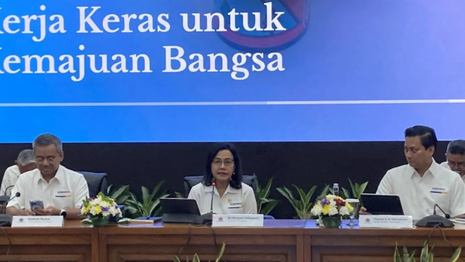 Menteri Keuangan Sri Mulyani Indrawati Menghadiri Konferensi