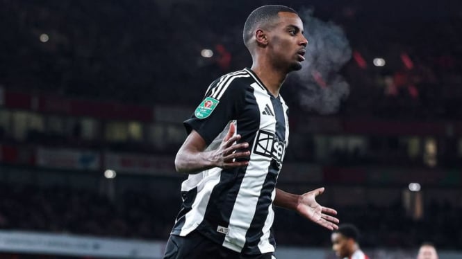 Alexander Isak Cetak Gol di Laga Arsenal vs Newcastle United