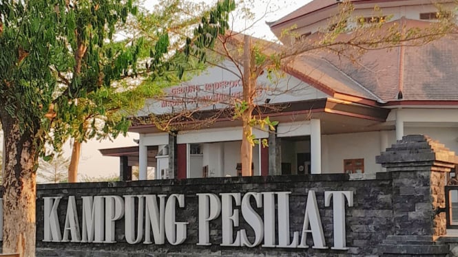 Gedung padepokan Madiun kampung pesilat