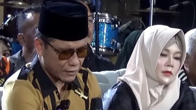 Gus Miftah dan istrinya menanggapi isu viral sebagai bentuk ujian