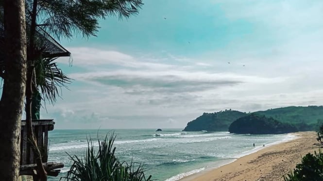 Pesona Pantai Gondo Mayit Dibalik Mitosnya