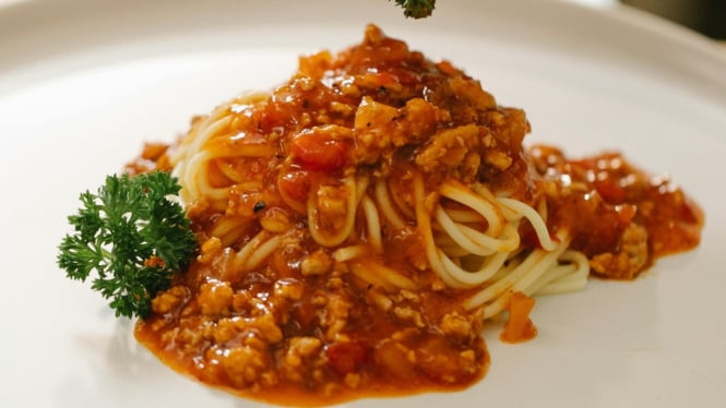 Resep spaghetti bolognese ala rumahan praktis