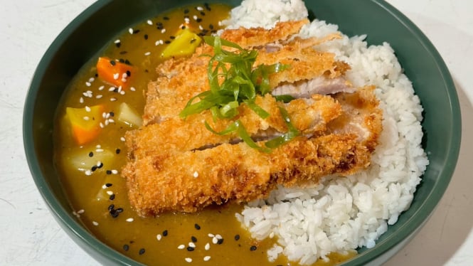 Resep chicken katsu ala cafe yang dapat dibuat