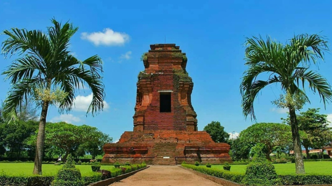 Candi Peninggalan Majapahit Di Mojokerto Jawa Timur