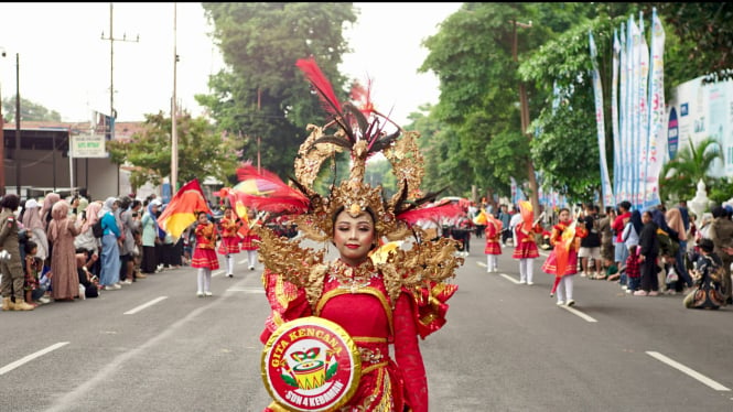 Puluhan Tim Drumband Sajikan Atraksi Menarik