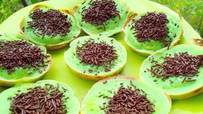 Resep martabak mini pandan mudah  praktis ekonomis