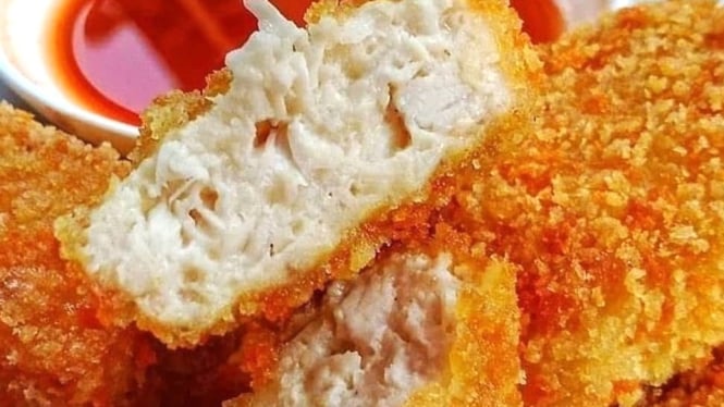 Ilustrasi nugget ayam homemade yang lezat, praktis, dan sehat