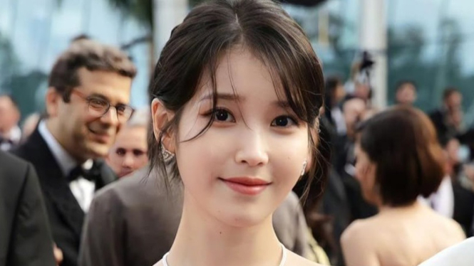 Profil Lee Ji-Eun alias IU