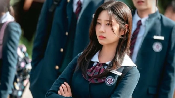 Pesona ketua OSIS Kim Min Ju di Undercover High School