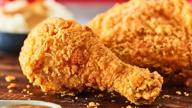 Ayam goreng ala KFC, menu berbuka puasa favorit anak-anak