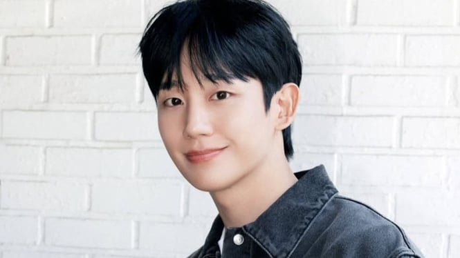 Pesona Jung Hae In yang bintangi Snowdrop (2021)