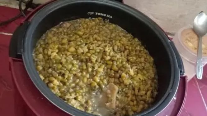 Ilustrasi resep bubur kacang hijau versi rice cooker