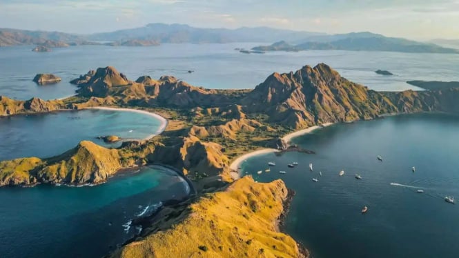 Destinasi pulau Bajo yang indah wajib dikunjungi