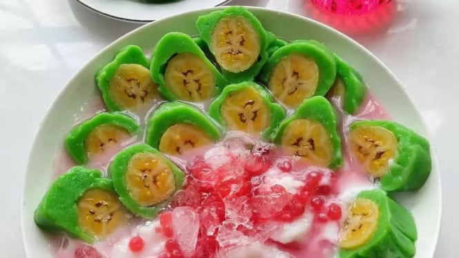 Es Pisang Ijo, menu berbuka puasa