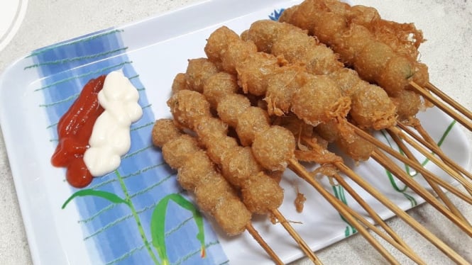 Sate aci telur jajanan nikmat dan kenyal