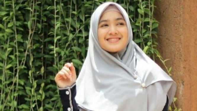 Wanita muslimah bersemangat